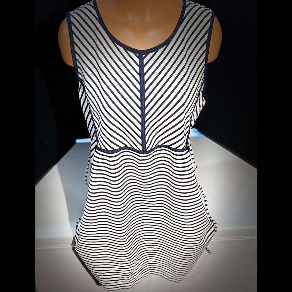 Motherhood Maternity Navy and White Stripped Dress Sixe XL